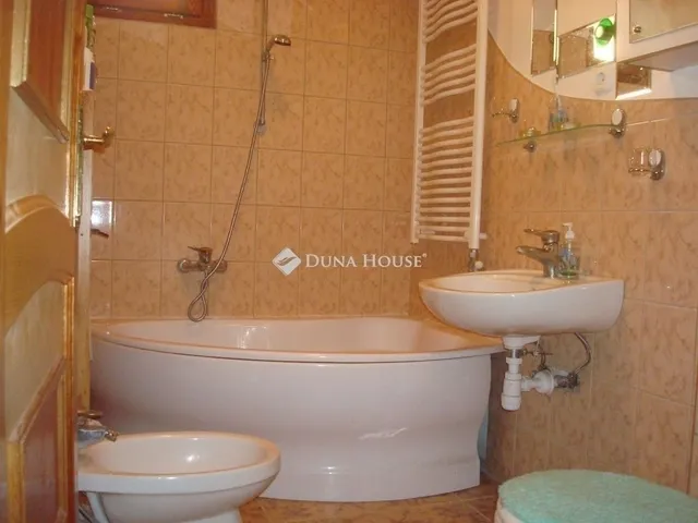 Eladó ház Tápiószecső 354 nm