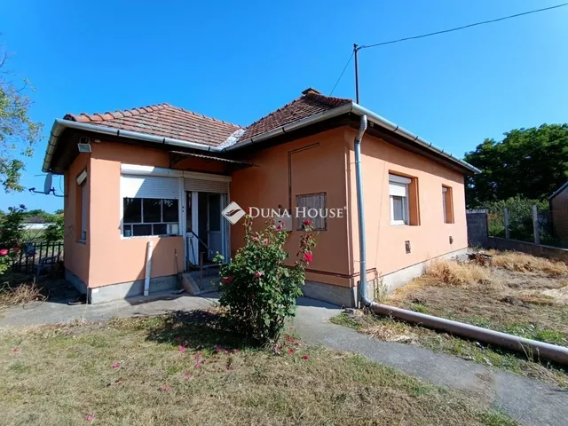 Eladó ház Tápiószentmárton 55 nm