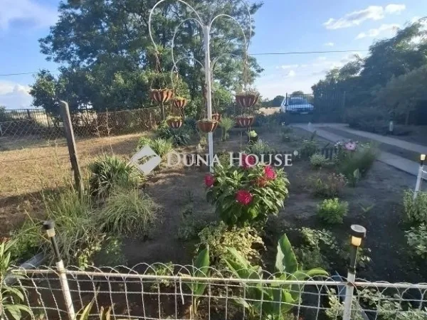 Eladó ház Tóalmás 77 nm