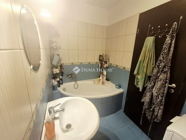 Eladó ház Üllő 145 nm