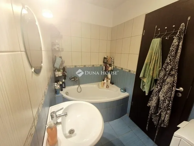 Eladó ház Üllő 145 nm
