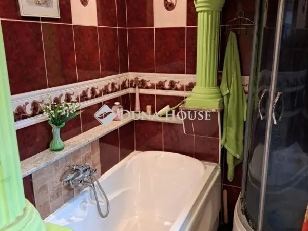 Eladó ház Nagykáta 153 nm