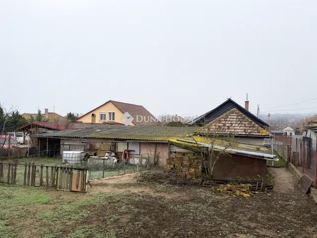 Eladó ház Dány 90 nm