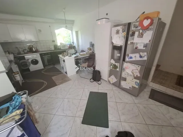 Eladó ház Úri 386 nm