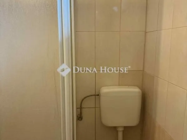 Eladó ház Szentlőrinckáta 75 nm