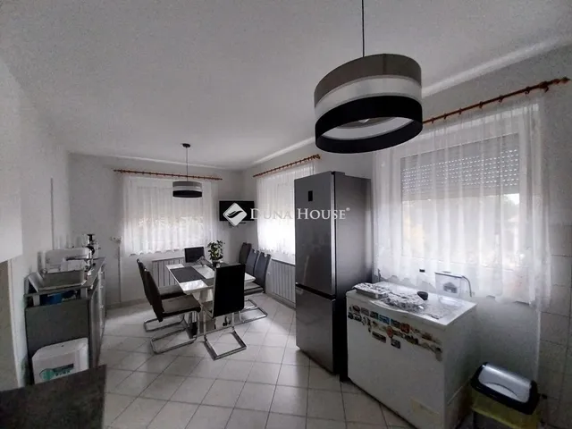 Eladó lakás Budapest XVII. kerület 111 nm