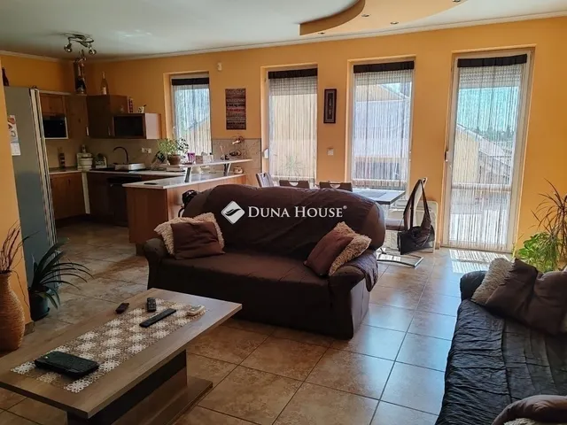 Eladó ház Budapest XVII. kerület 196 nm