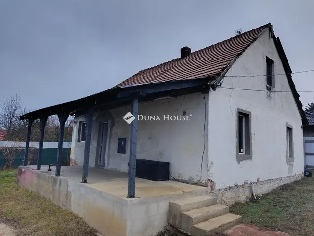Eladó ház Isaszeg 72 nm