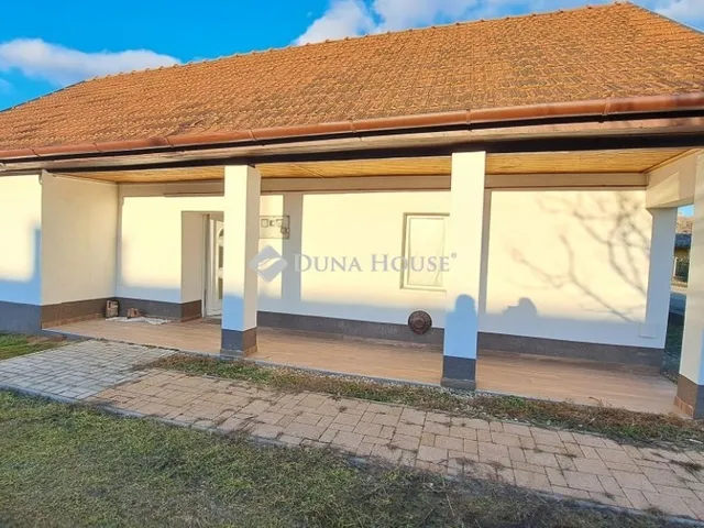 Eladó ház Tápiószentmárton 44 nm