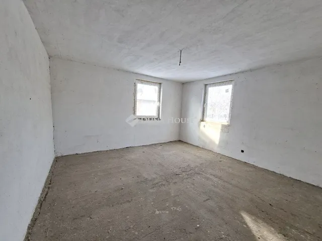 Eladó ház Tóalmás 338 nm