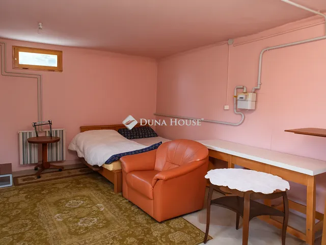 Eladó ház Dány 114 nm