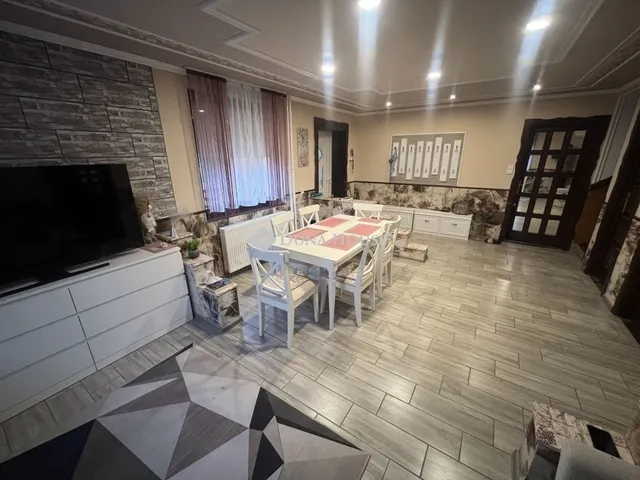 Eladó ház Tápiószentmárton 112 nm