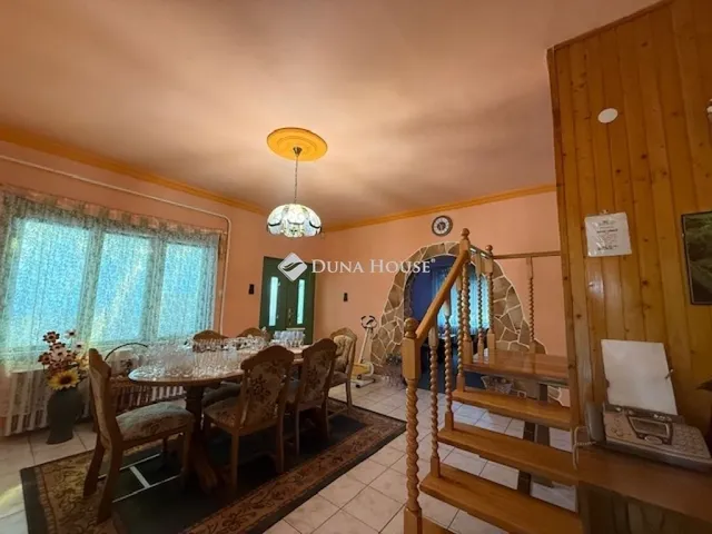 Eladó ház Tápiószele 140 nm