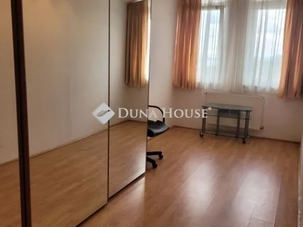 Eladó lakás Vecsés 93 nm