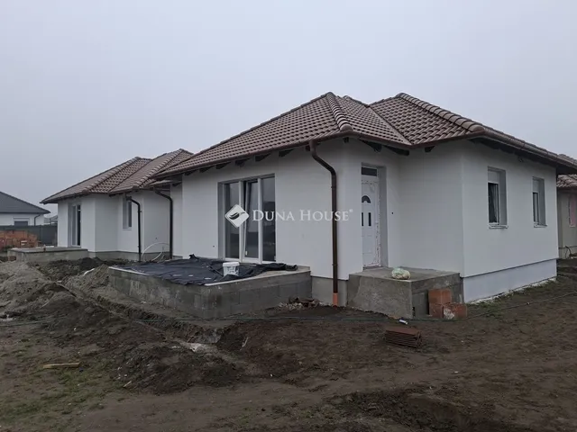 Eladó ház Jászberény 83 nm