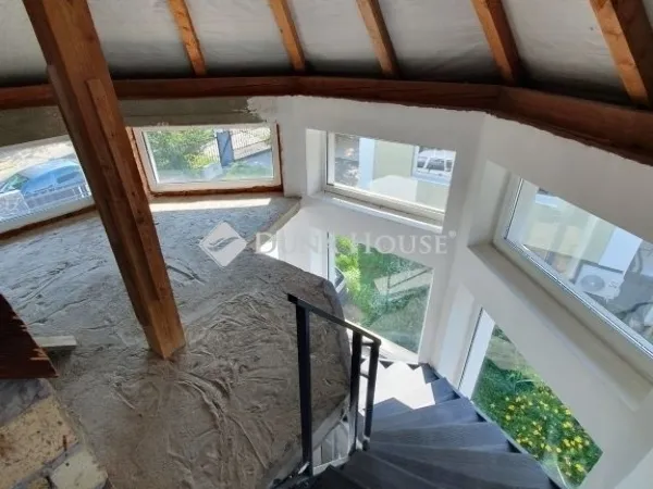 Eladó ház Veresegyház 280 nm