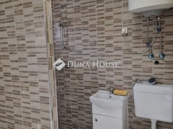 Eladó üdülő és hétvégi ház Tóalmás 30 nm