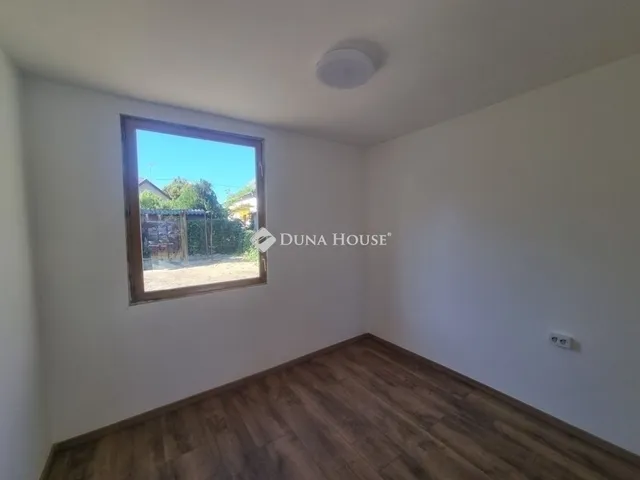 Eladó üdülő és hétvégi ház Tóalmás 30 nm