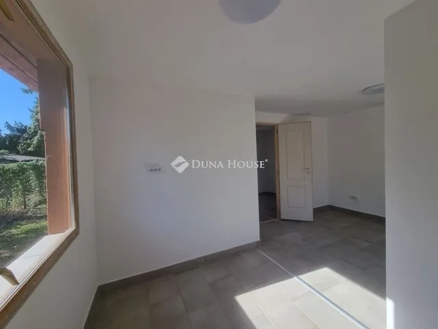 Eladó üdülő és hétvégi ház Tóalmás 30 nm