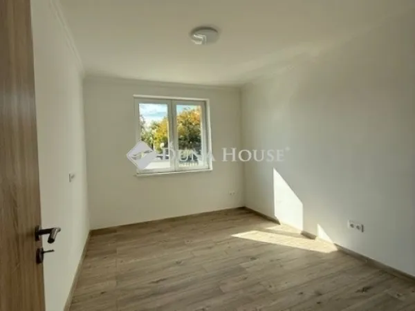 Eladó ház Dánszentmiklós 71 nm