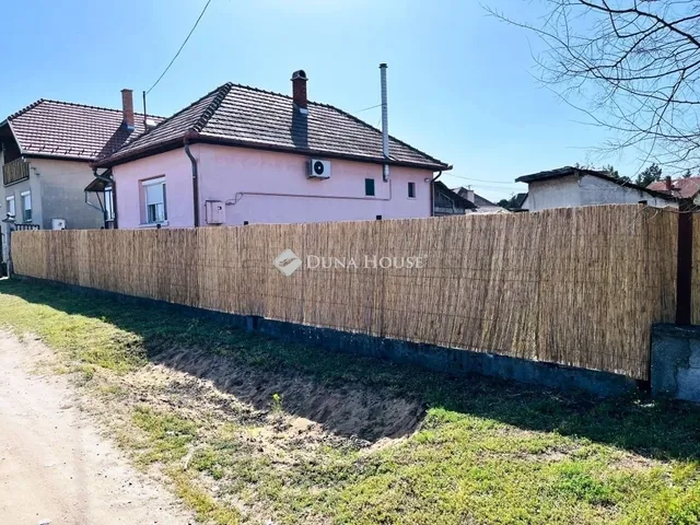 Eladó ház Tápiószecső 72 nm
