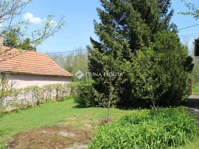 Eladó telek Gyömrő 1653 nm