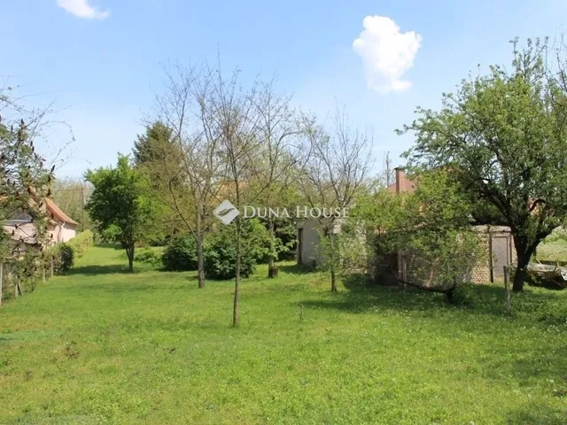 Eladó telek Gyömrő 1653 nm