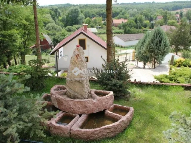 Eladó ház Domony 2100 nm