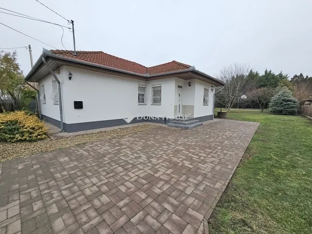 Eladó ház Üllő 110 nm