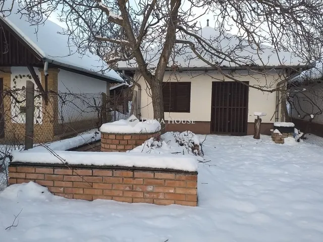 Eladó mezőgazdasági ingatlan Monor 51 nm