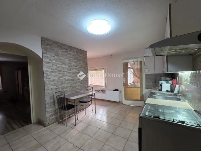 Eladó ház Tápiószecső 72 nm