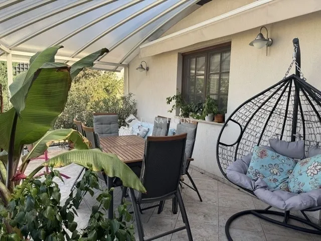 Eladó ház Budapest XV. kerület 260 nm