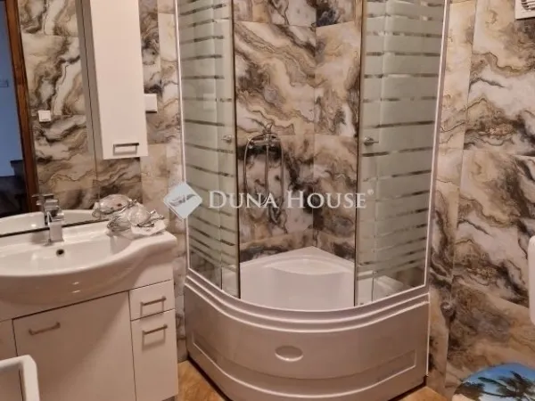 Eladó ház Monor 42 nm