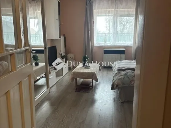 Eladó ház Tápióság 67 nm