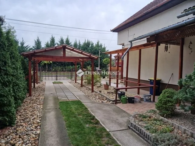 Eladó ház Vasad 132 nm