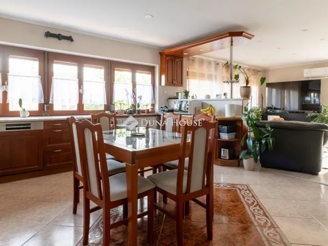 Eladó ház Fót 130 nm