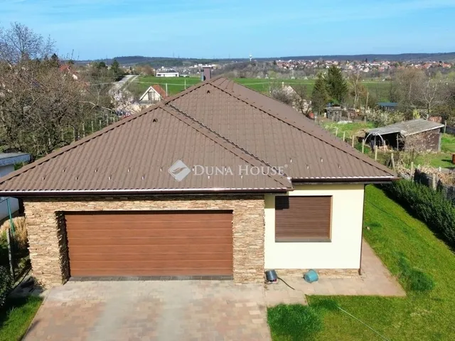 Eladó ház Kerepes 241 nm