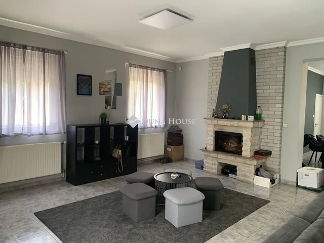 Eladó ház Fót 298 nm