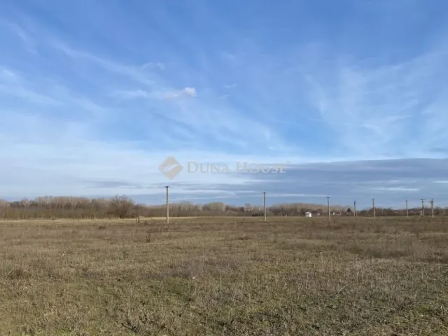 Eladó telek Tápiószentmárton 73815 nm