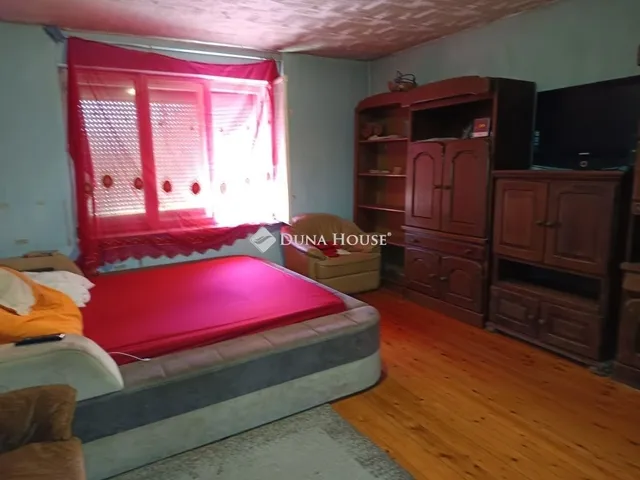 Eladó ház Tápiószentmárton 67 nm
