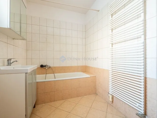 Eladó lakás Budapest XVI. kerület 69 nm