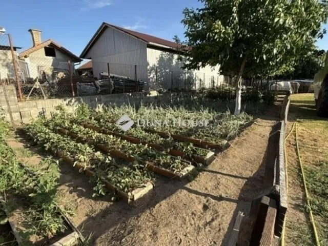 Eladó telek Vecsés 2134 nm