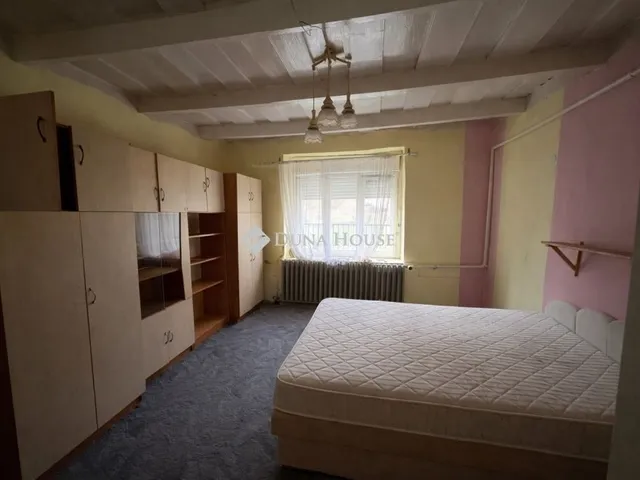 Eladó ház Úri 118 nm