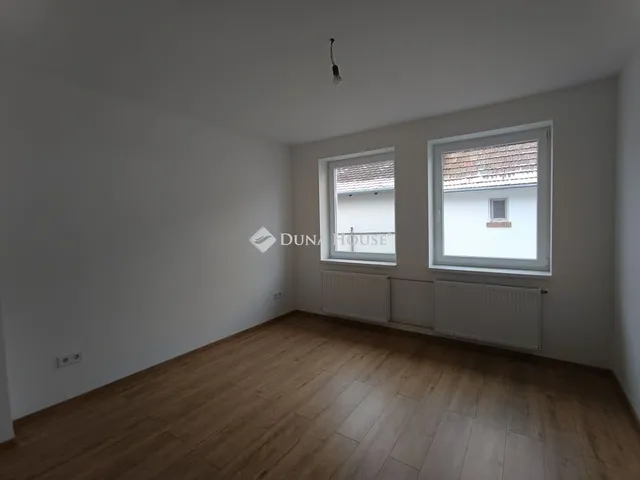 Eladó ház Nagykáta 87 nm