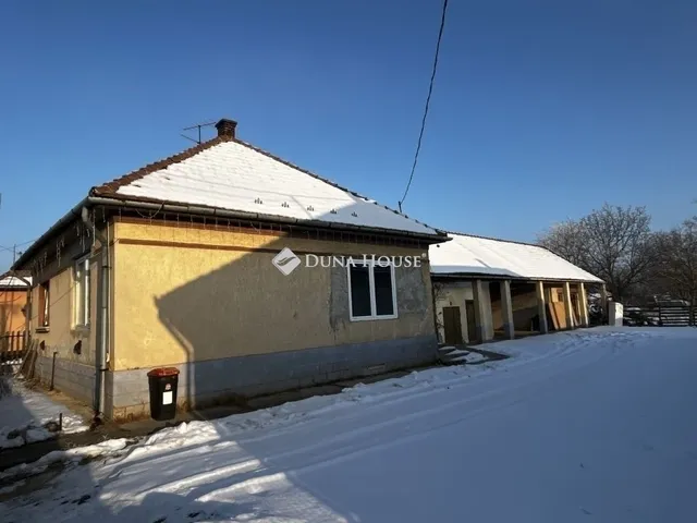 Eladó ház Tápiószecső 89 nm