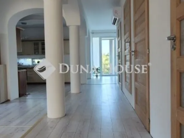 Eladó ház Monor 267 nm