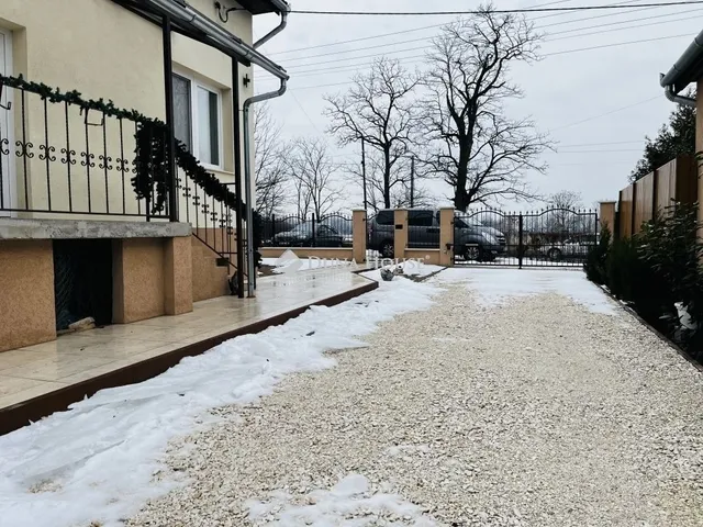 Eladó ház Monor 190 nm