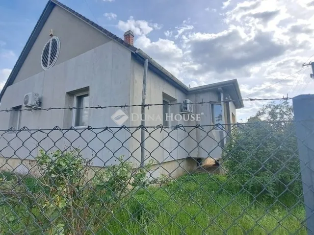 Eladó ház Tápiószecső 118 nm