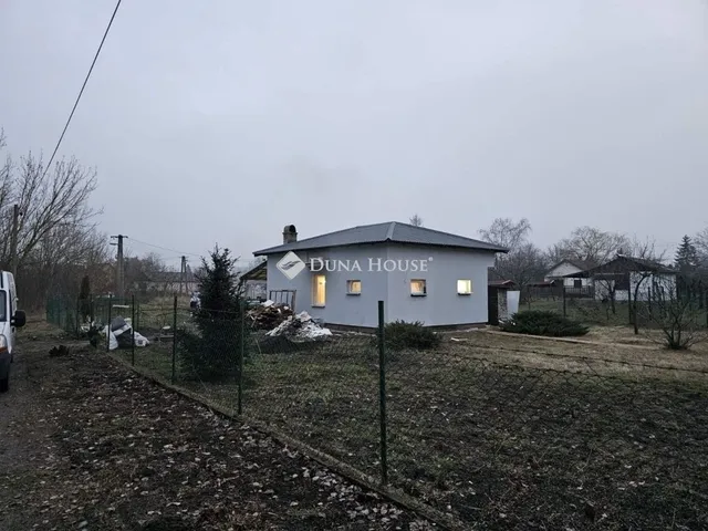 Eladó ház Tápiószentmárton 45 nm