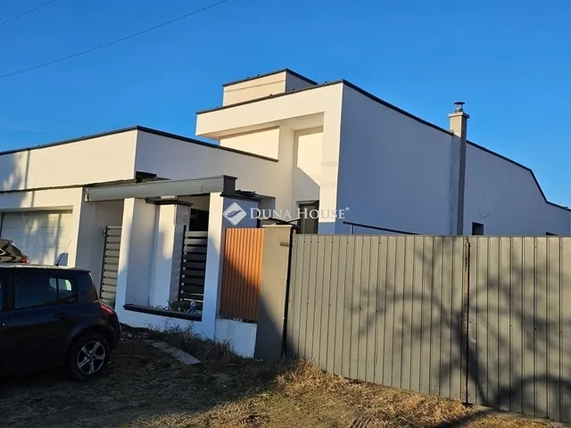 Eladó ház Tápióság 100 nm